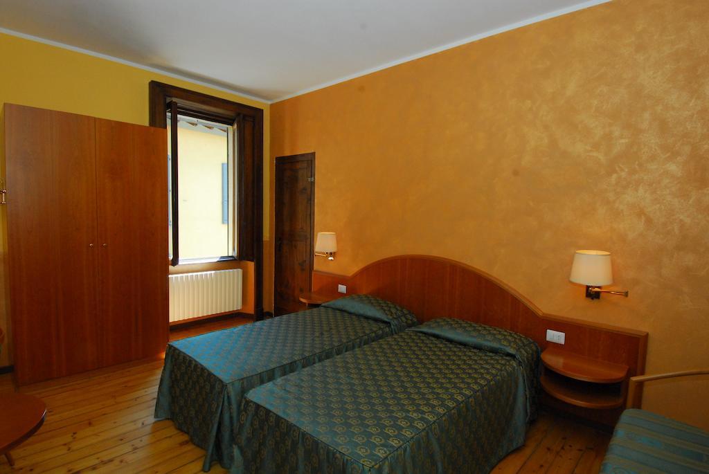 Fio & Gio Hotel Varenna Bagian luar foto